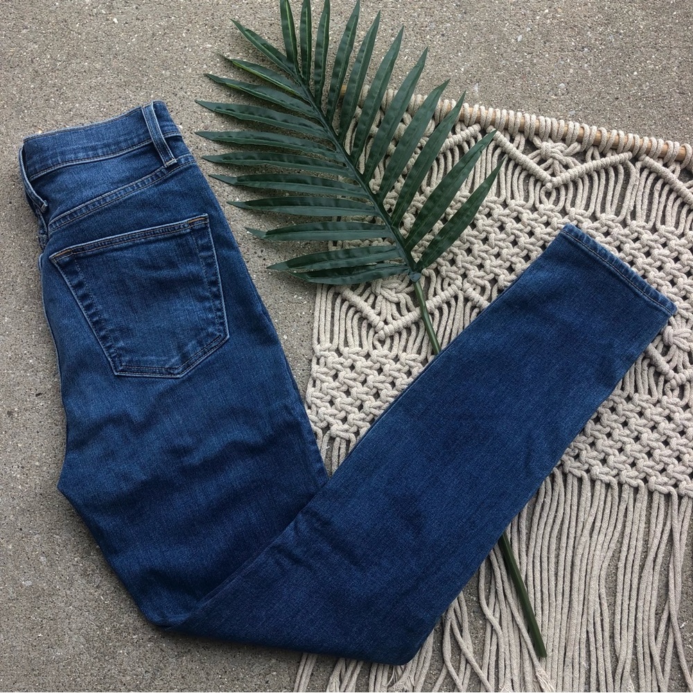 SLVRLAKE High Rise Jeans Size 26